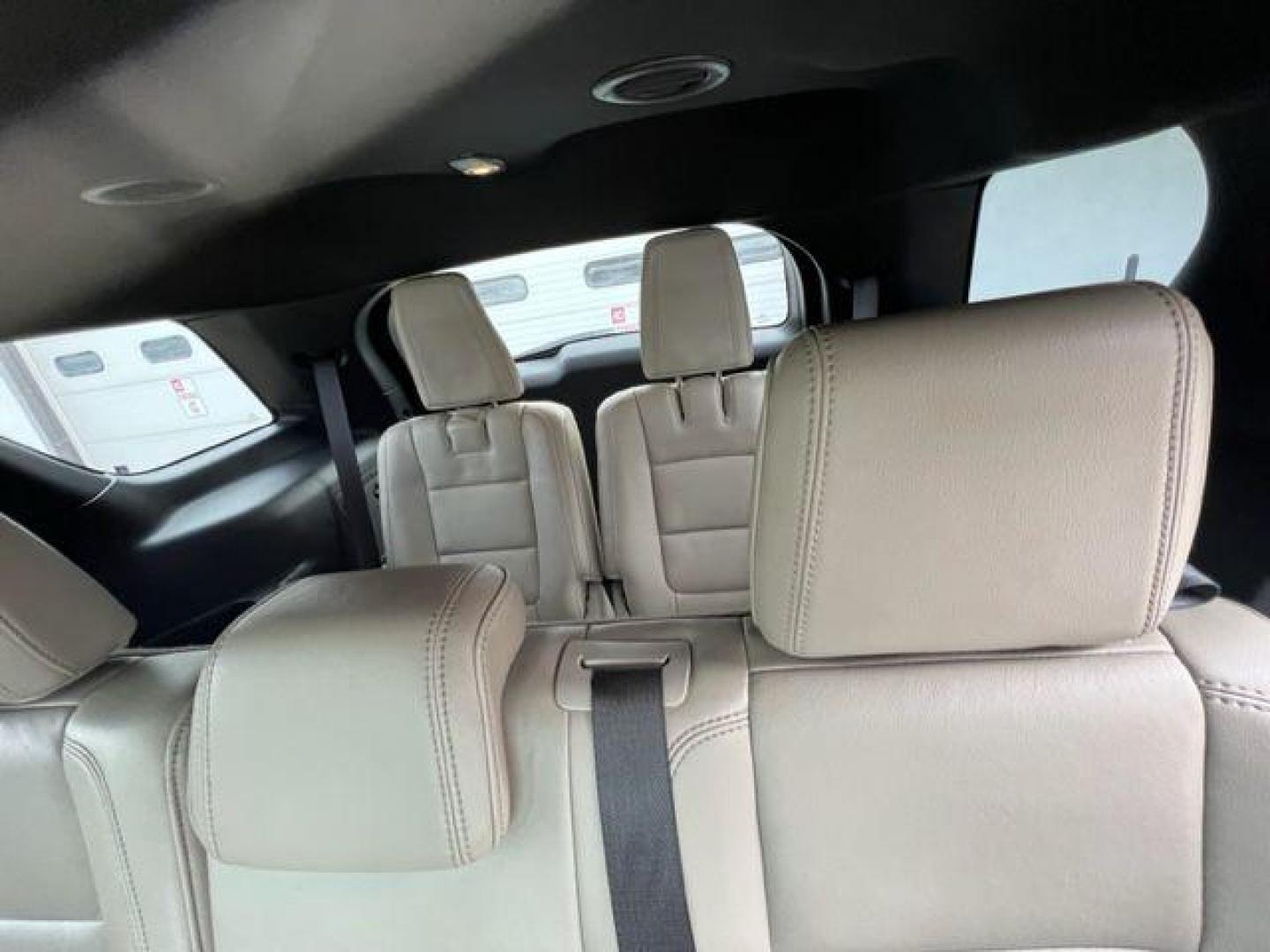 2012 BLACK FORD EXPLORER XLT (1FMHK7D89CG) with an 3.5L engine, Automatic transmission, located at 1100 W. Sheridan Ave., Shenandoah, 51601, (712) 246-1600, 40.765678, -95.388817 - Photo#5