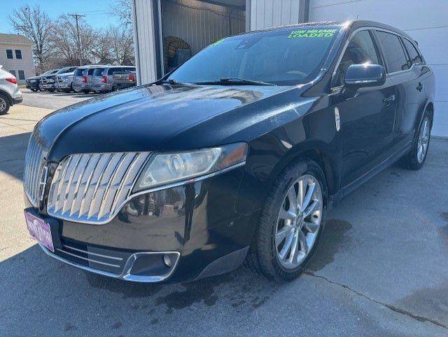 photo of 2010 LINCOLN MKT 4DR