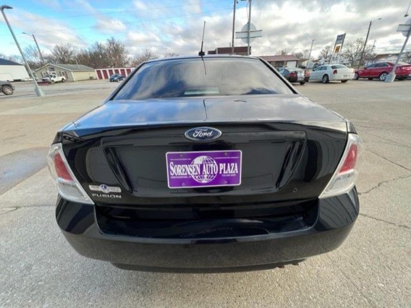 2008 BLACK FORD FUSION S (3FAHP06Z88R) with an 2.3L engine, Automatic transmission, located at 1100 W. Sheridan Ave., Shenandoah, 51601, (712) 246-1600, 40.765678, -95.388817- Photo#7
