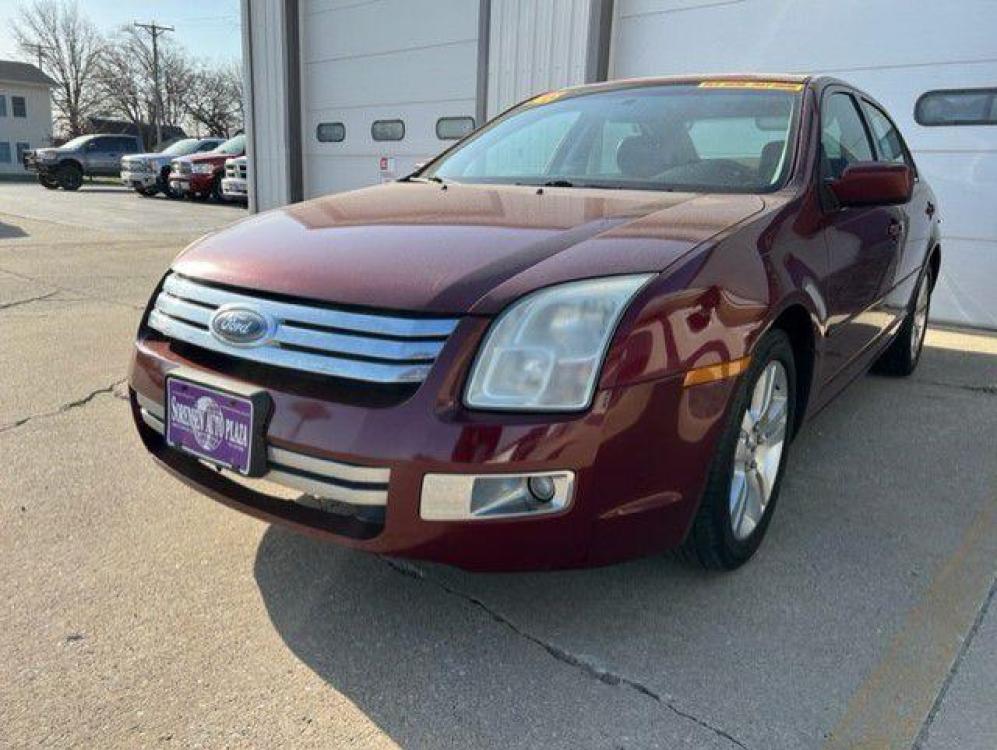 2006 RED FORD FUSION SEL (3FAFP08Z96R) with an 2.3L engine, 5-Speed Manual transmission, located at 1100 W. Sheridan Ave., Shenandoah, 51601, (712) 246-1600, 40.765678, -95.388817 - Photo #0