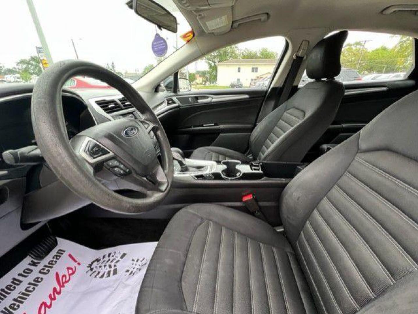 2015 BLACK FORD FUSION SE (1FA6P0H74F5) with an 2.5L engine, Automatic transmission, located at 1100 W. Sheridan Ave., Shenandoah, 51601, (712) 246-1600, 40.765678, -95.388817 - Photo#3