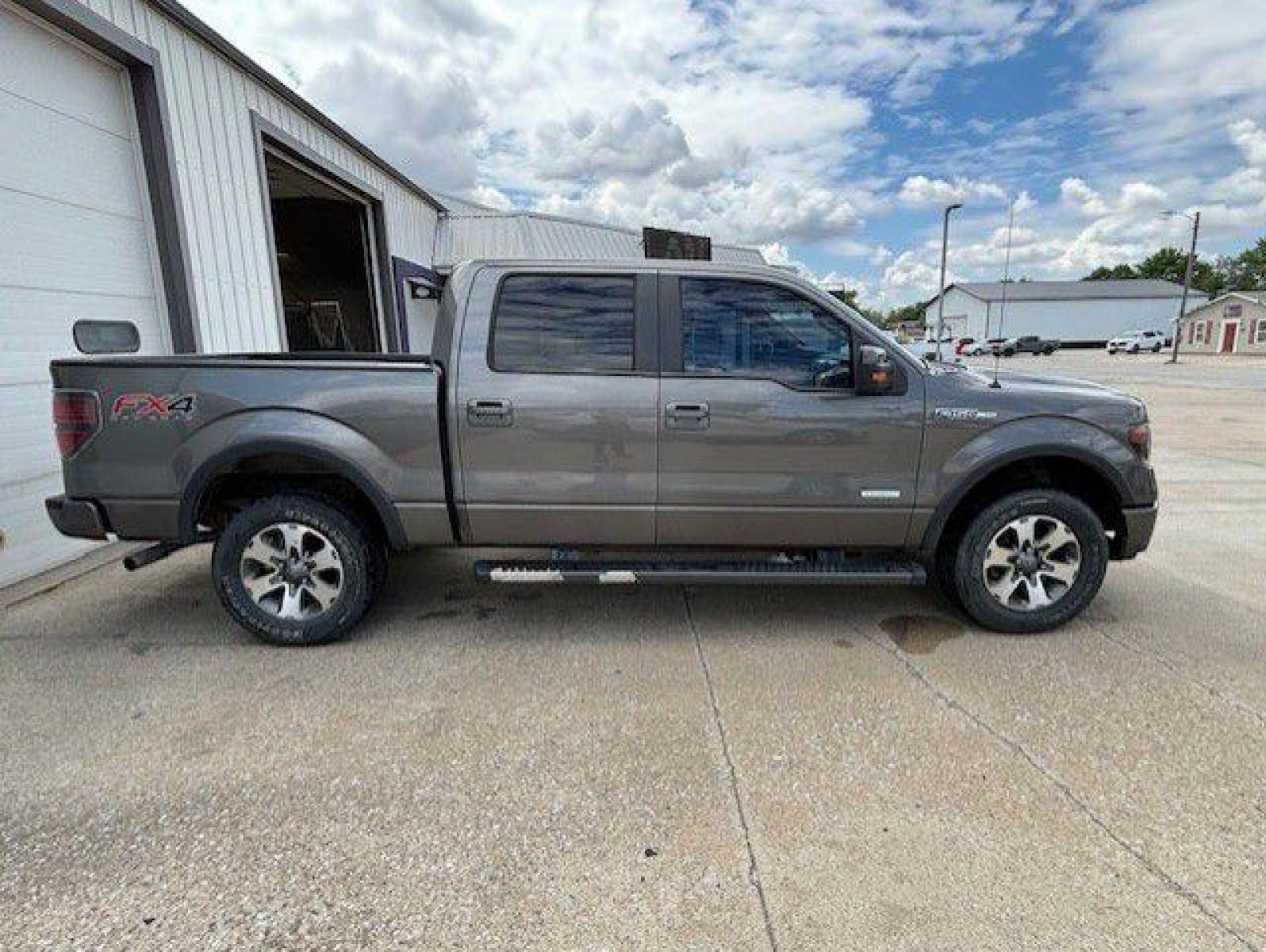 2013 GRAY FORD F150 SUPERCREW (1FTFW1ET0DF) with an 3.5L engine, Automatic transmission, located at 1100 W. Sheridan Ave., Shenandoah, 51601, (712) 246-1600, 40.765678, -95.388817 - Photo #3