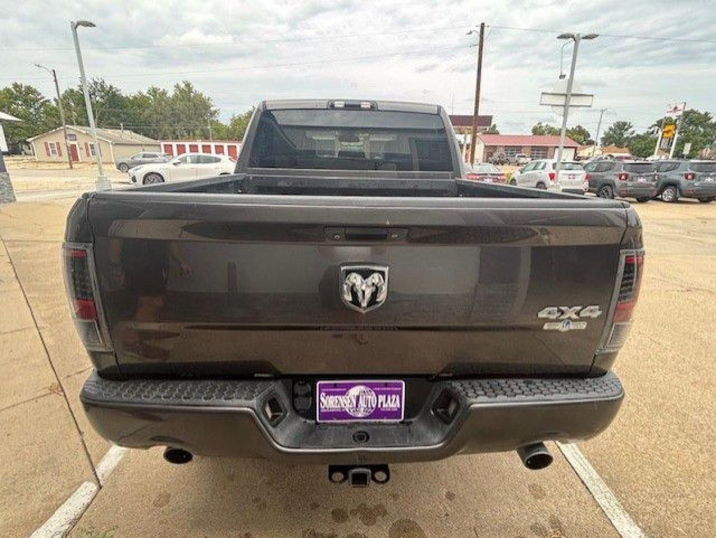 2015 GRAY RAM 1500 ST (3C6RR7KT8FG) with an 5.7L engine, Automatic transmission, located at 1100 W. Sheridan Ave., Shenandoah, 51601, (712) 246-1600, 40.765678, -95.388817- Photo#5