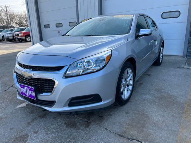 photo of 2015 CHEVROLET MALIBU 4DR