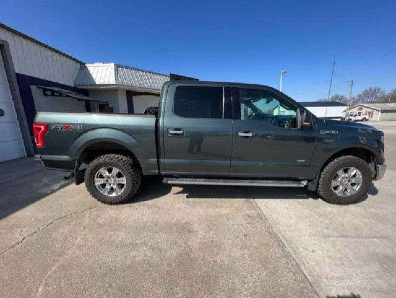 2015 GRAY FORD F150 SUPERCREW (1FTEW1EG8FK) with an 3.5L engine, Automatic transmission, located at 1100 W. Sheridan Ave., Shenandoah, 51601, (712) 246-1600, 40.765678, -95.388817 - Photo #6