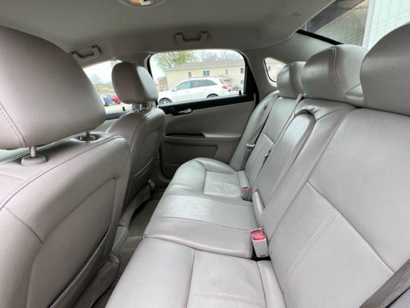 2009 BLUE CHEVROLET IMPALA 1LT (2G1WT57KX91) with an 3.5L engine, Automatic transmission, located at 1100 W. Sheridan Ave., Shenandoah, 51601, (712) 246-1600, 40.765678, -95.388817 - Photo#4