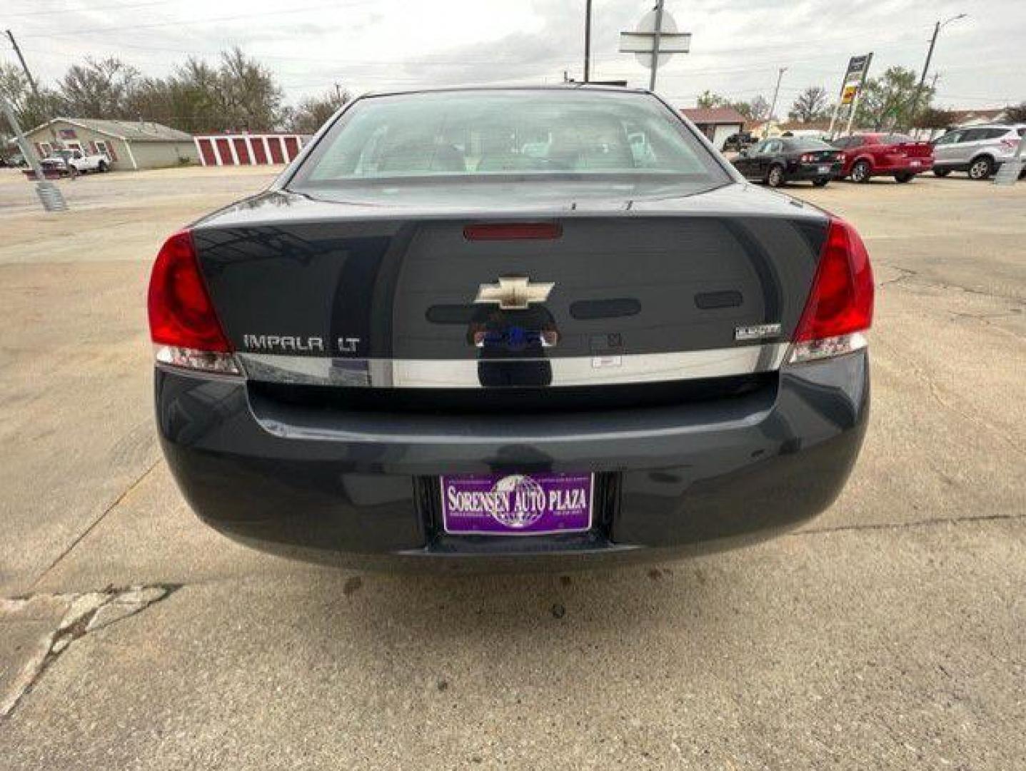 2009 BLUE CHEVROLET IMPALA 1LT (2G1WT57KX91) with an 3.5L engine, Automatic transmission, located at 1100 W. Sheridan Ave., Shenandoah, 51601, (712) 246-1600, 40.765678, -95.388817 - Photo#8