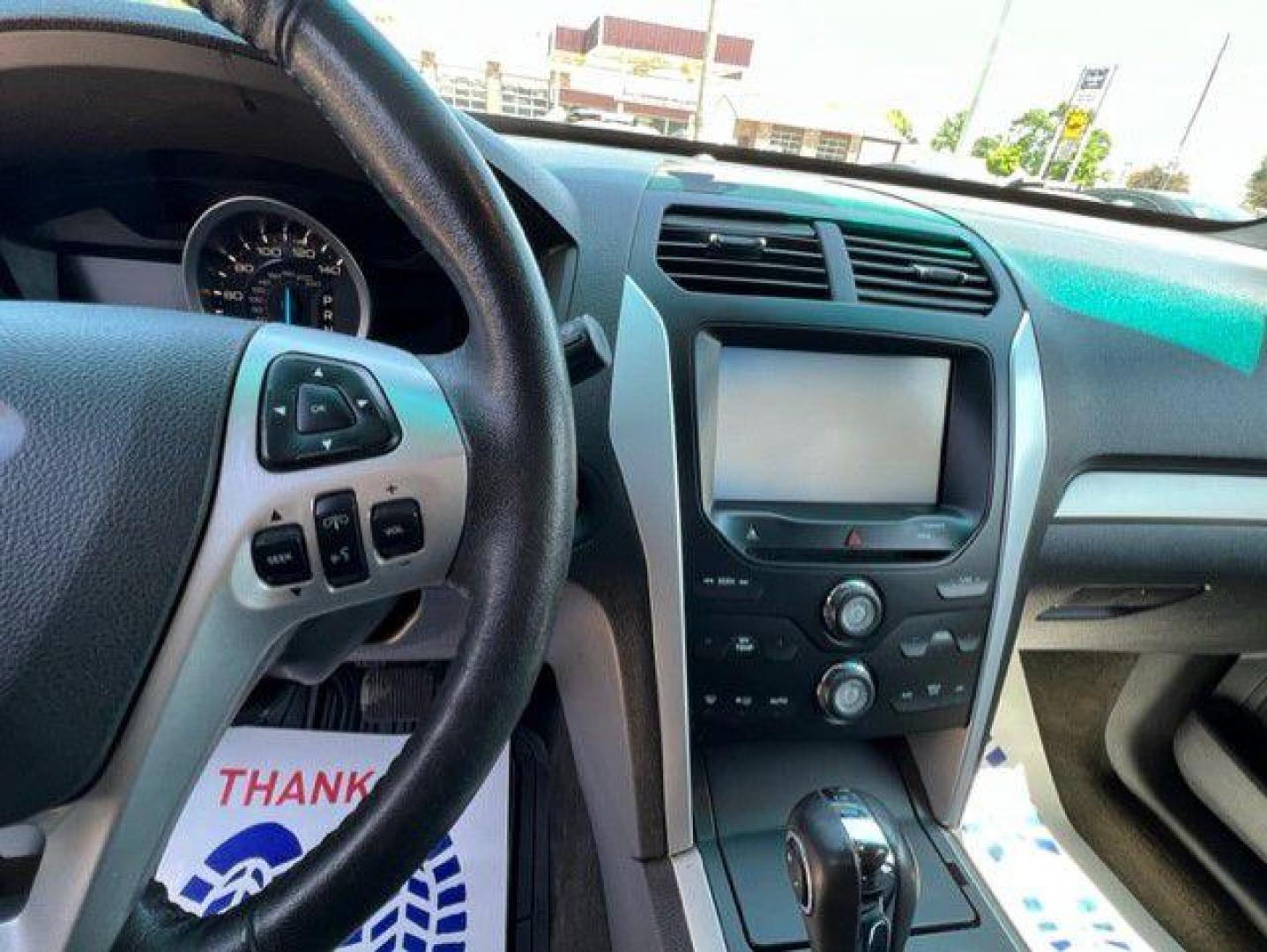 2015 GRAY FORD EXPLORER XLT (1FM5K8D89FG) with an 3.5L engine, Automatic transmission, located at 1100 W. Sheridan Ave., Shenandoah, 51601, (712) 246-1600, 40.765678, -95.388817 - Photo#6
