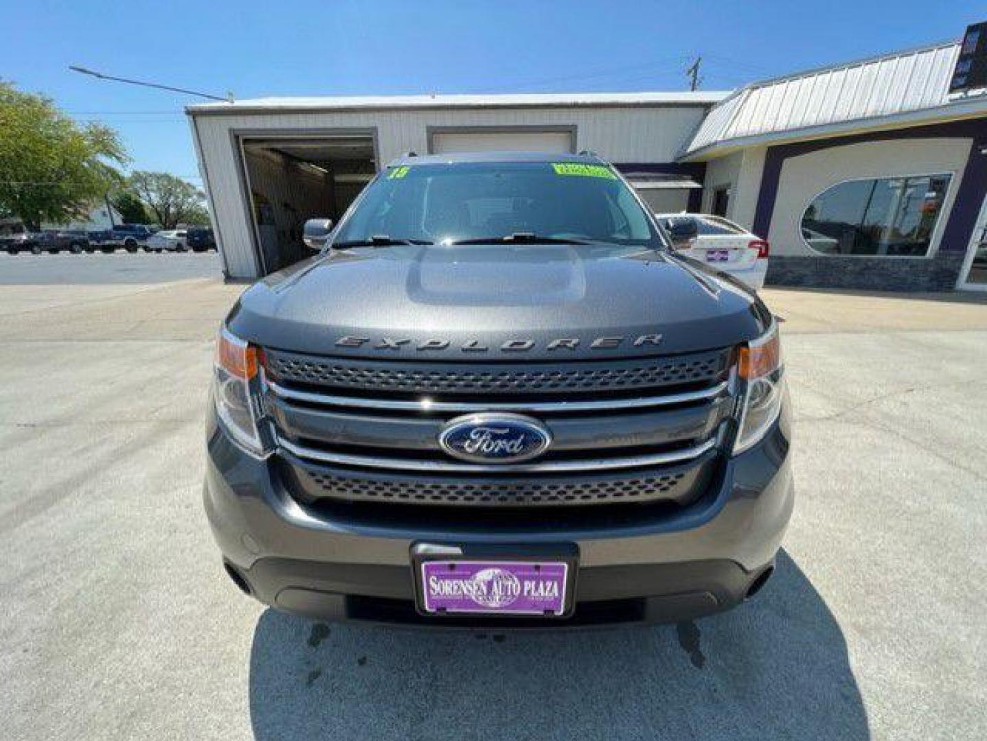2015 GRAY FORD EXPLORER XLT (1FM5K8D89FG) with an 3.5L engine, Automatic transmission, located at 1100 W. Sheridan Ave., Shenandoah, 51601, (712) 246-1600, 40.765678, -95.388817 - Photo#8