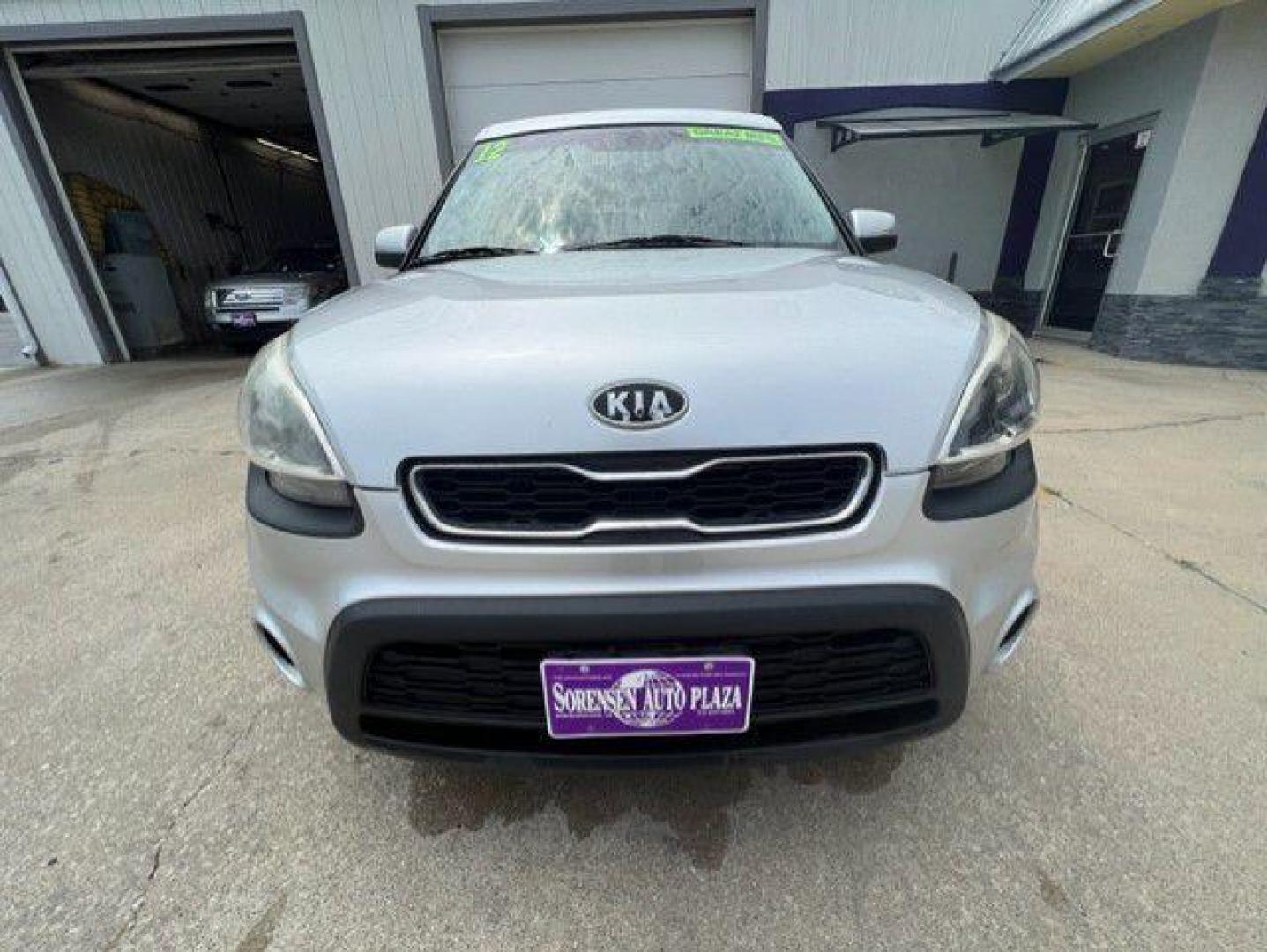 2012 SILVER KIA SOUL + (KNDJT2A65C7) with an 2.0L engine, Automatic transmission, located at 1100 W. Sheridan Ave., Shenandoah, 51601, (712) 246-1600, 40.765678, -95.388817 - Photo#7
