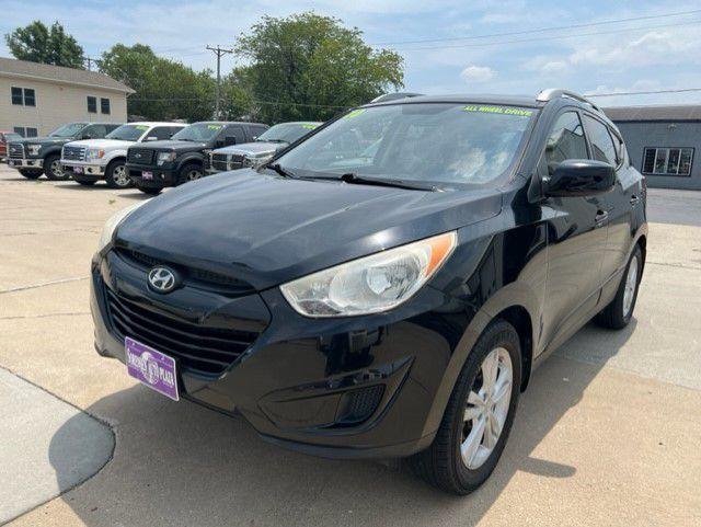 photo of 2010 HYUNDAI TUCSON 4DR