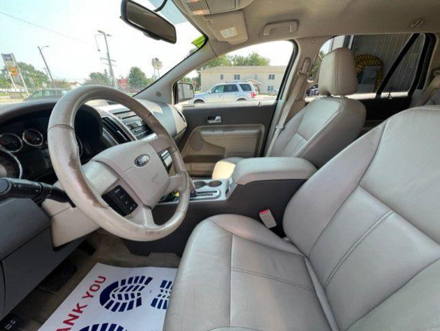 2010 SILVER FORD EDGE LIMITED (2FMDK4KC5AB) with an 3.5L engine, Automatic transmission, located at 1100 W. Sheridan Ave., Shenandoah, 51601, (712) 246-1600, 40.765678, -95.388817 - Photo#3