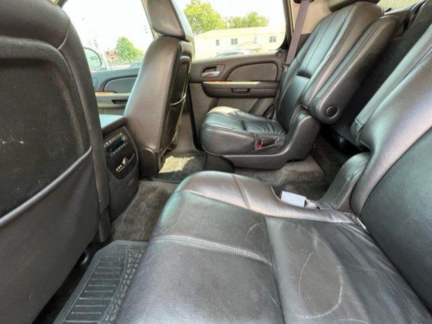 2008 BLACK CHEVROLET TAHOE 1500 (1GNFK13078J) with an 5.3L engine, Automatic transmission, located at 1100 W. Sheridan Ave., Shenandoah, 51601, (712) 246-1600, 40.765678, -95.388817 - Photo#4