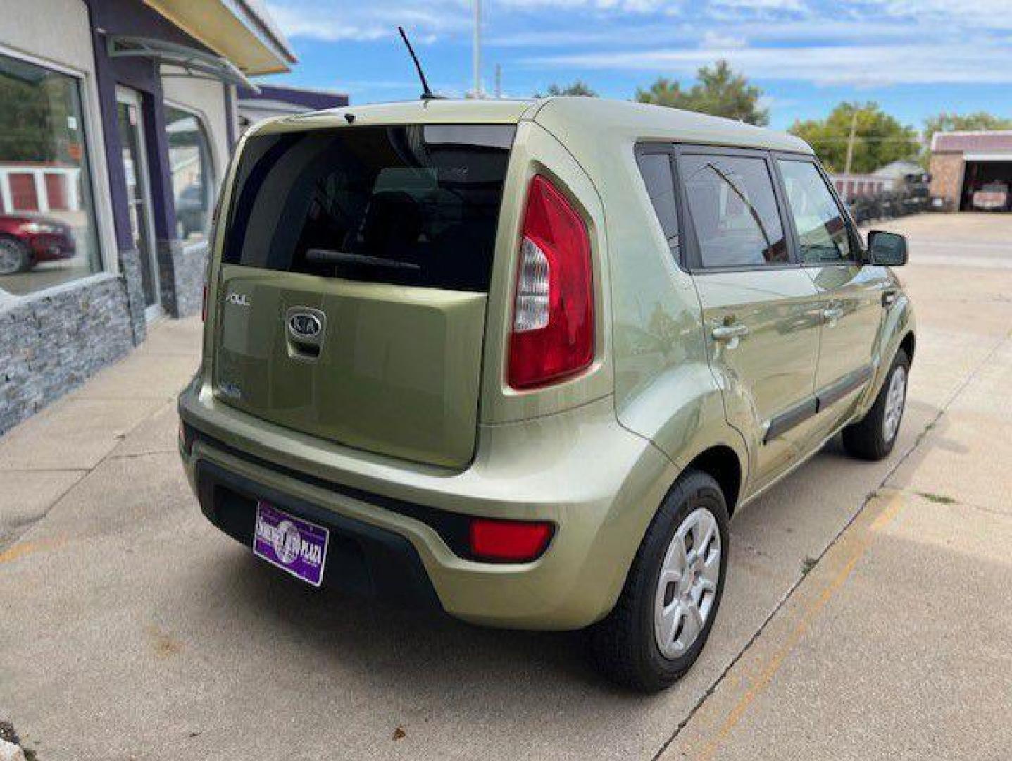2012 GREEN KIA SOUL BASE (KNDJT2A5XC7) with an 1.6L engine, Automatic transmission, located at 1100 W. Sheridan Ave., Shenandoah, 51601, (712) 246-1600, 40.765678, -95.388817 - Photo#1