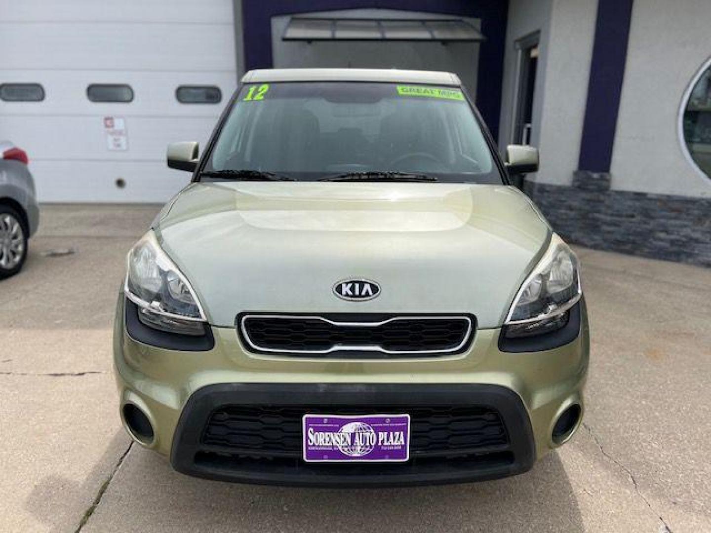 2012 GREEN KIA SOUL BASE (KNDJT2A5XC7) with an 1.6L engine, Automatic transmission, located at 1100 W. Sheridan Ave., Shenandoah, 51601, (712) 246-1600, 40.765678, -95.388817 - Photo#6