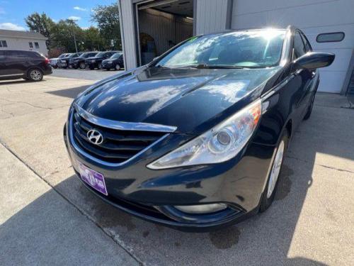 2013 HYUNDAI SONATA 4DR