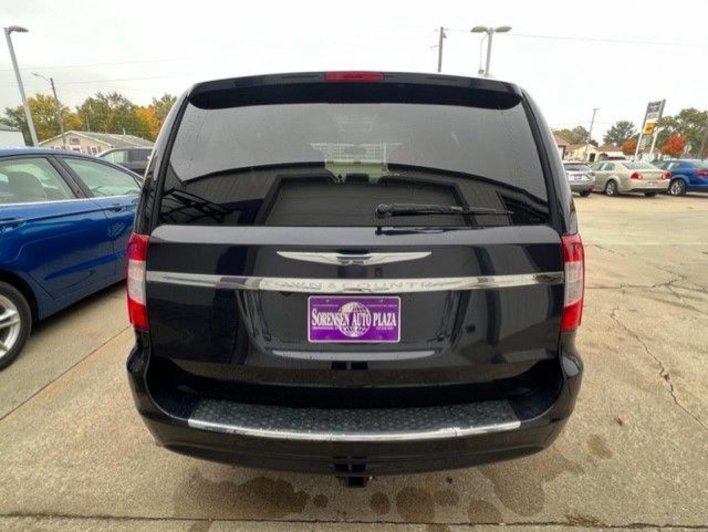 2011 BLUE CHRYSLER TOWN and COUNTRY TOURING L (2A4RR8DG8BR) with an 3.6L engine, Automatic transmission, located at 1100 W. Sheridan Ave., Shenandoah, 51601, (712) 246-1600, 40.765678, -95.388817- Photo#9