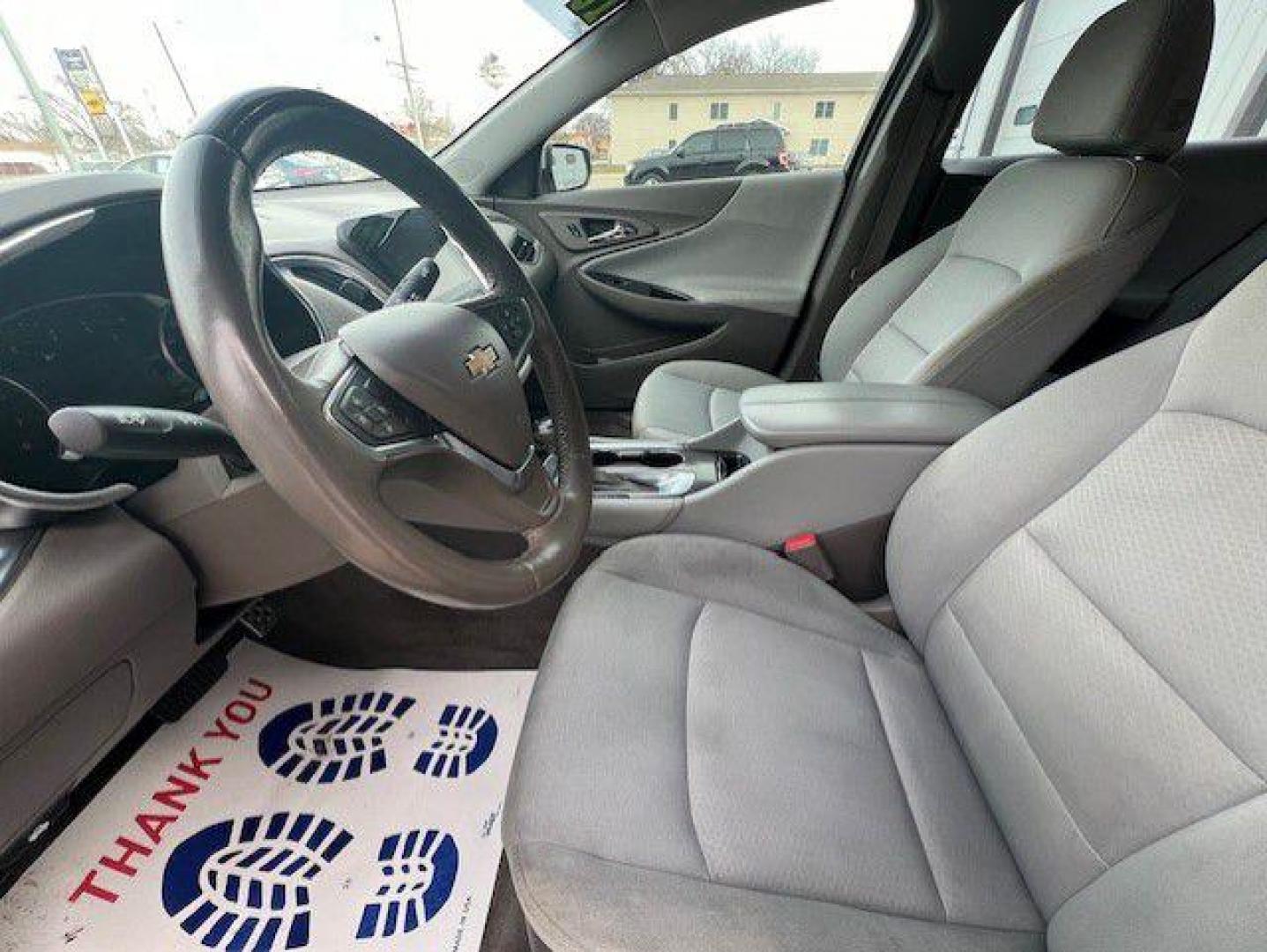 2016 SILVER CHEVROLET MALIBU LT (1G1ZE5ST4GF) with an 1.5L engine, Automatic transmission, located at 1100 W. Sheridan Ave., Shenandoah, 51601, (712) 246-1600, 40.765678, -95.388817 - Photo#3