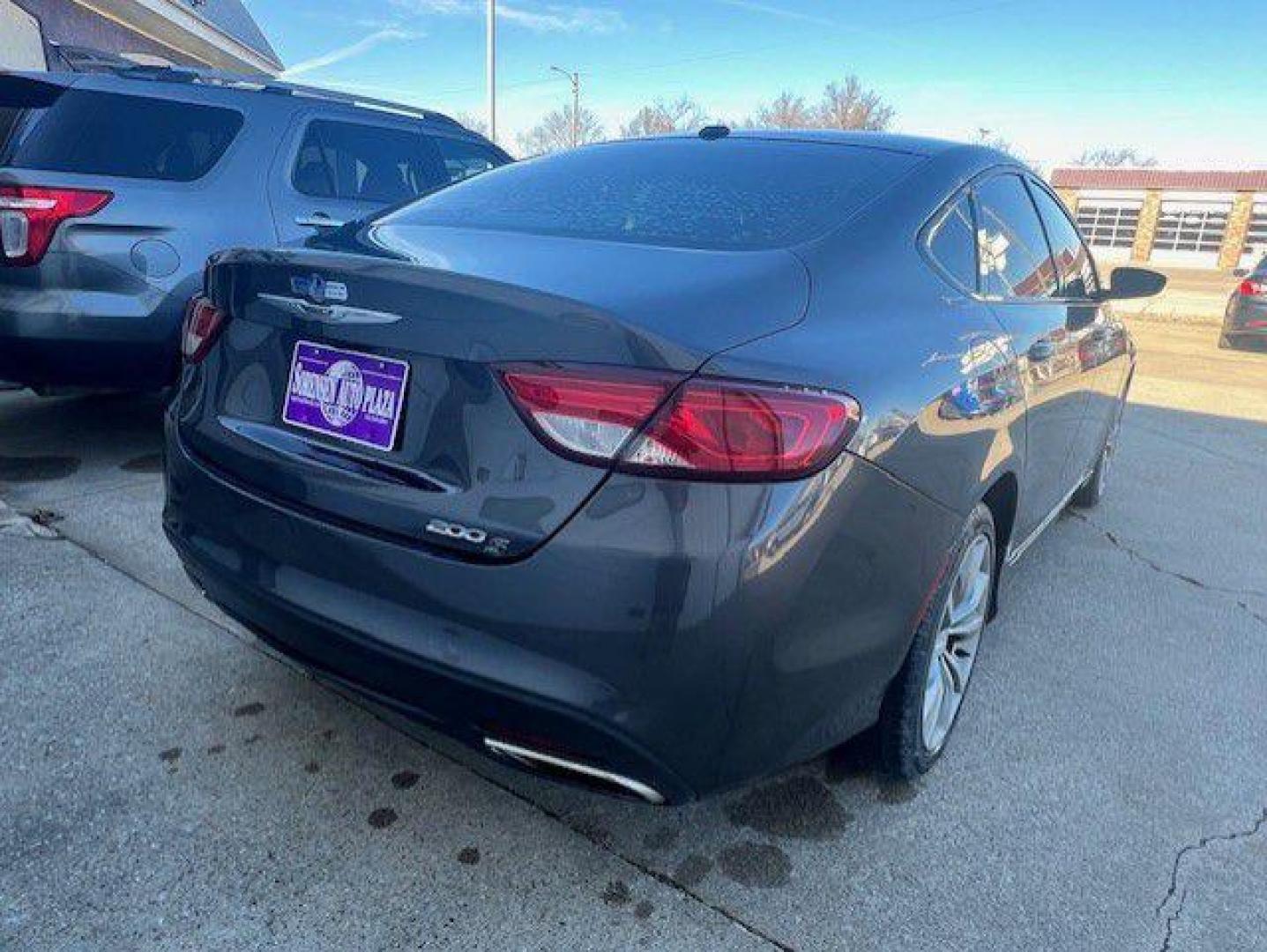 2016 GRAY CHRYSLER 200 S (1C3CCCBB1GN) with an 2.4L engine, Automatic transmission, located at 1100 W. Sheridan Ave., Shenandoah, 51601, (712) 246-1600, 40.765678, -95.388817 - Photo#1